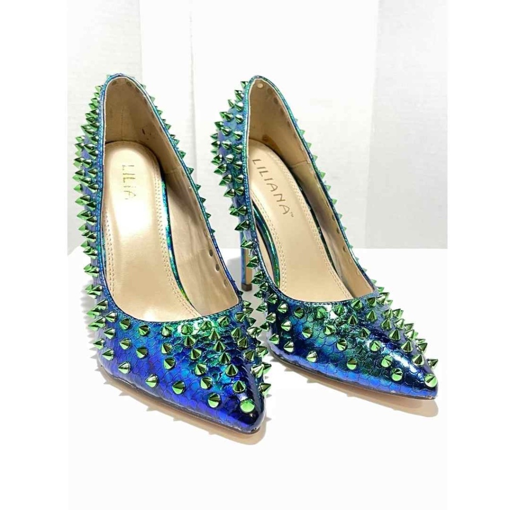 Liliana Green Hologram Spiked Pumps